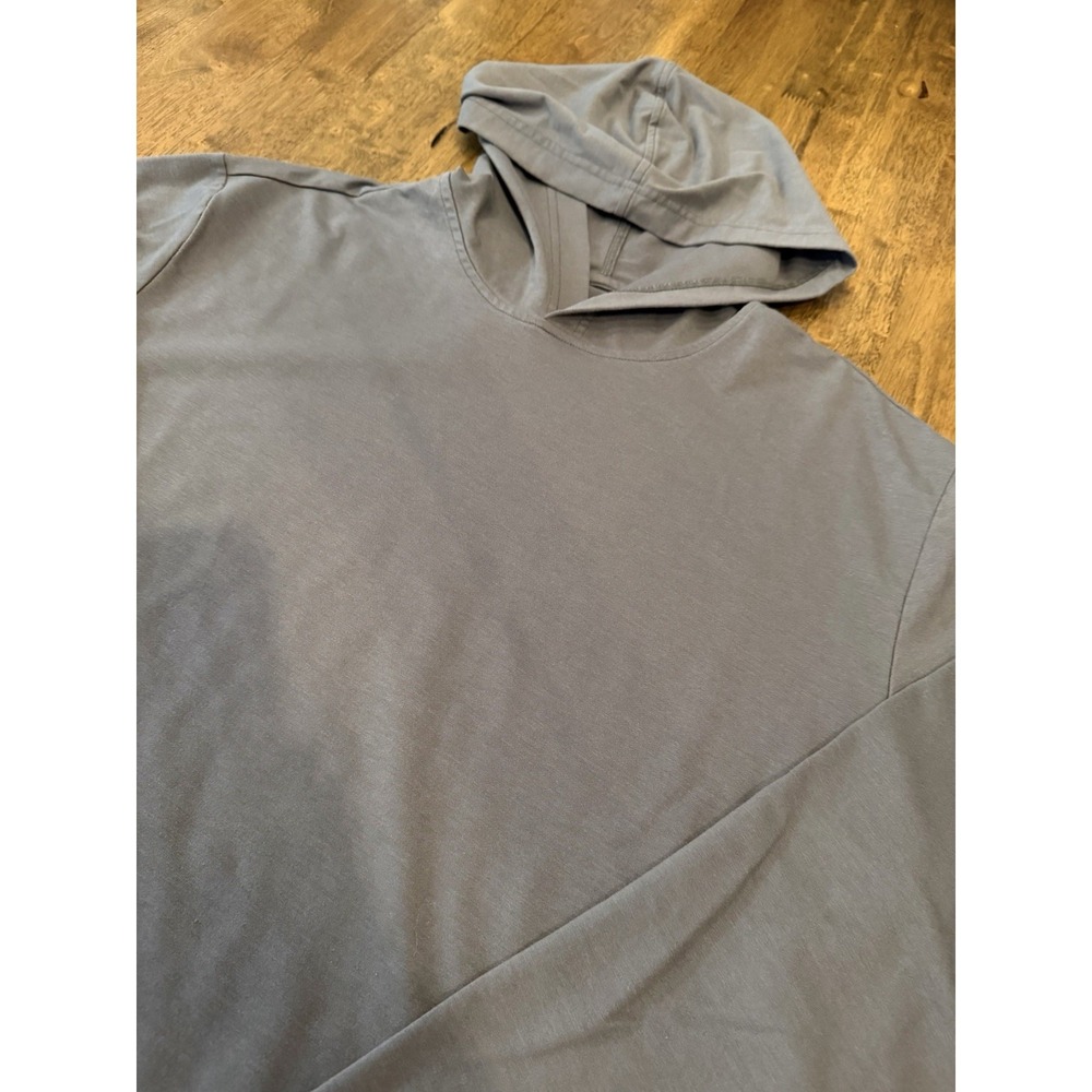 BYLT Basics Signature Drop Cut Hoodie Mens L Gray Performance Long Sleeve Shirt